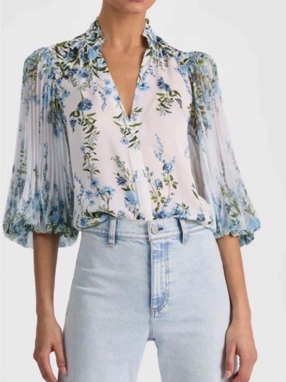 Alice & Olivia Ilan Button Up Blouse In Fresh Air Carolina Blue NWT XL